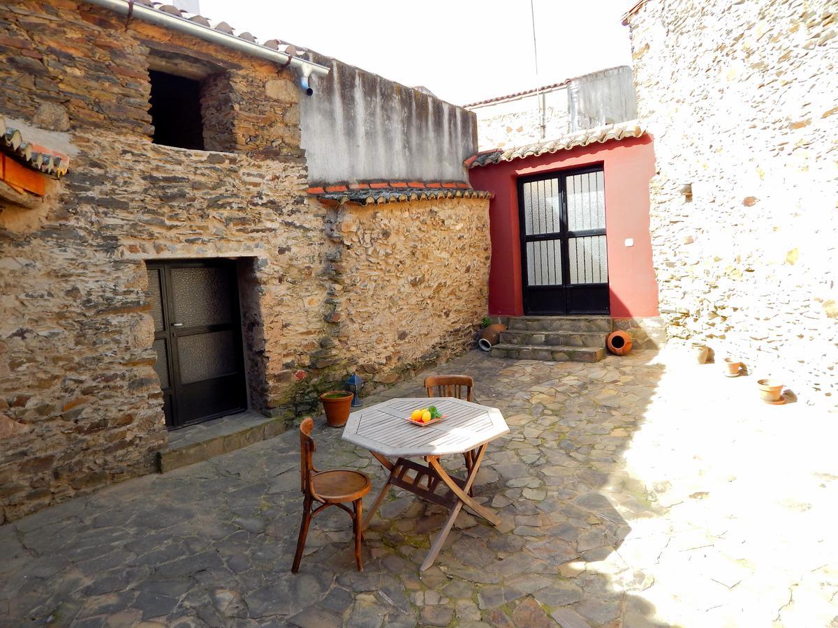 Casa Rural La Perra Gorda Zorita  Bagian luar foto